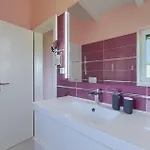 A פורץ