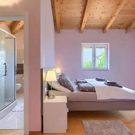 Holiday home Gaya
